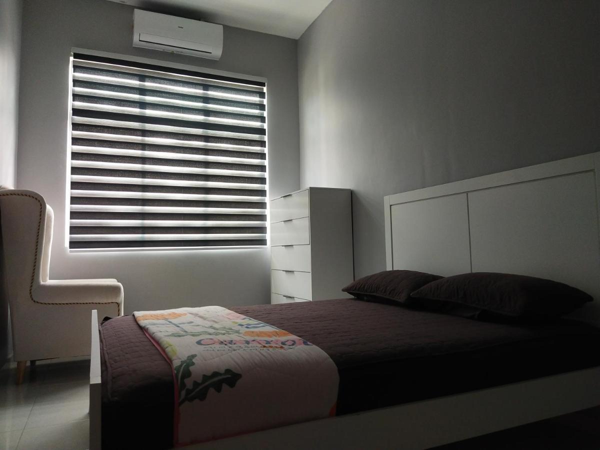 Axaida Homestay Parit Jawa Bakar Parit Exterior photo